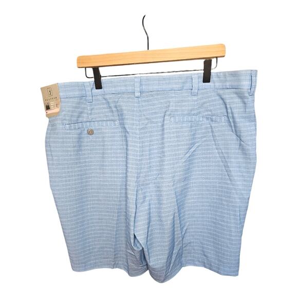 NEW Men's PGA Tour Active Gripper Waistband Golf Shorts Plaid Blue (Size: 40) - Picture 6 of 7